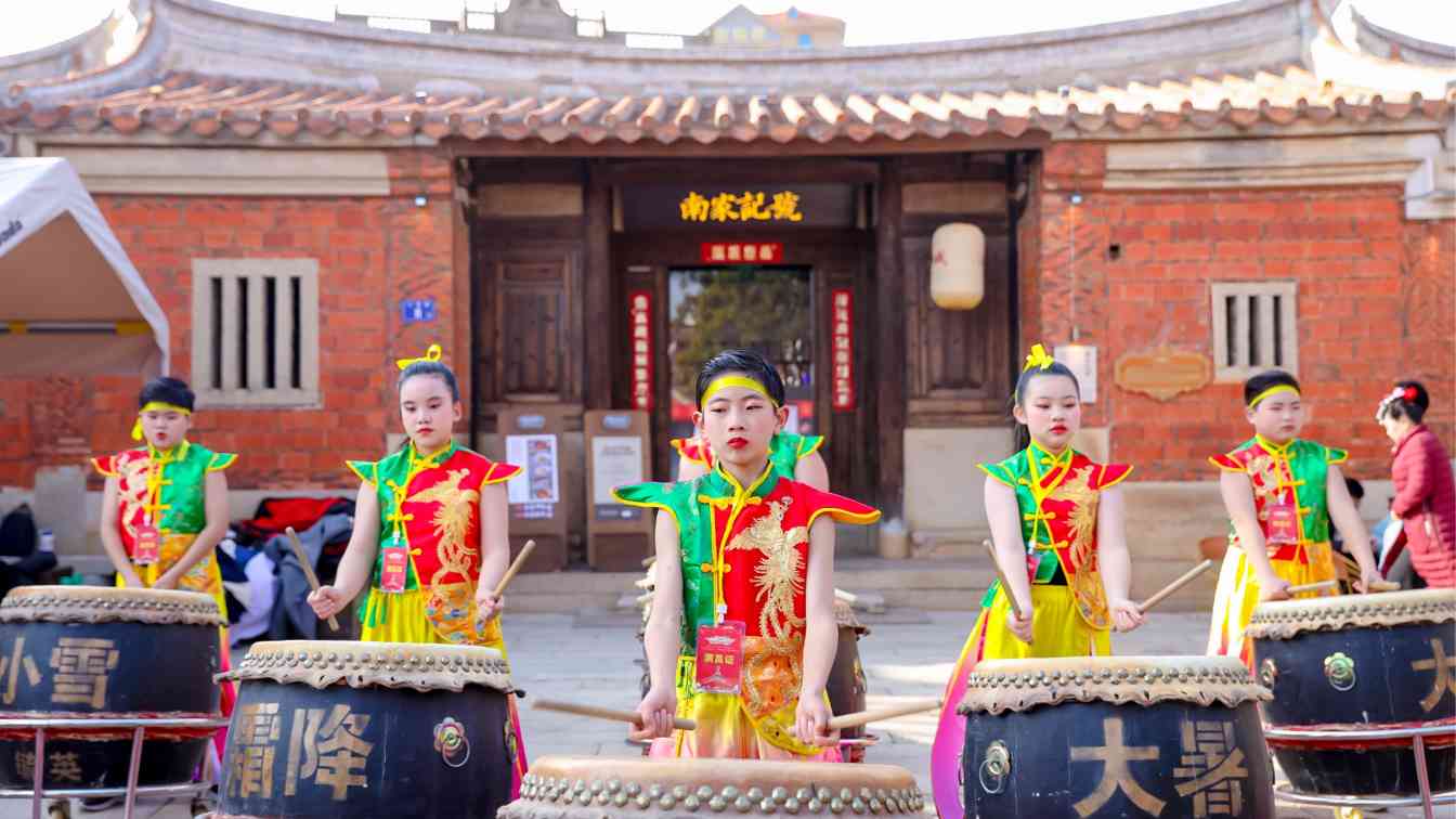 四季村晚绽放乡村振兴活力