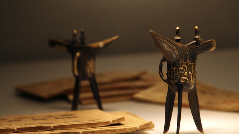 春节文博场馆掀参观热潮 游客沉浸式体验中华文化