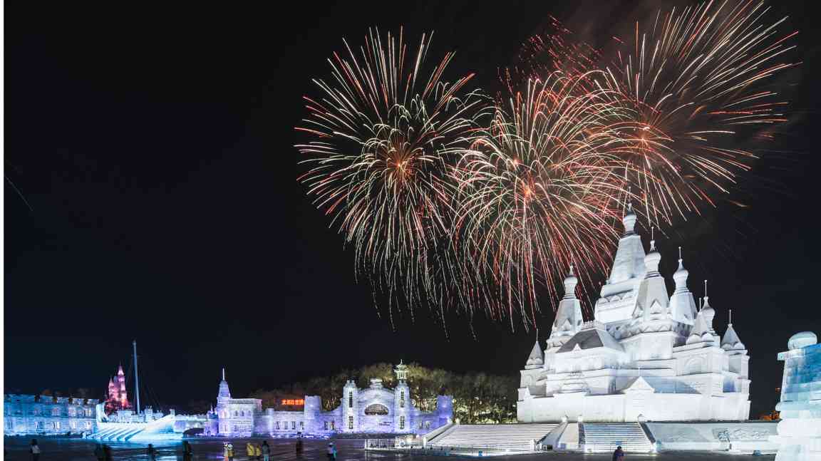 春节旅游市场火爆 非遗游升温 冰雪游受追捧