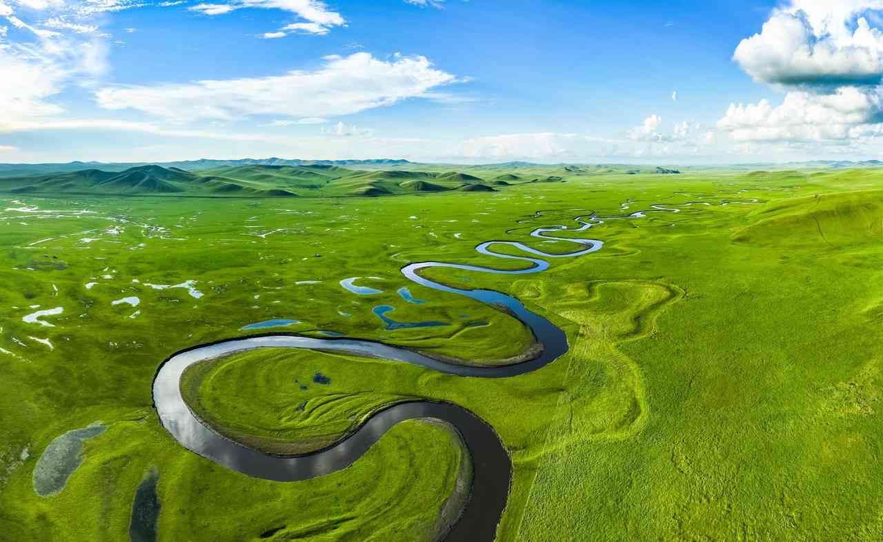 低空旅游六维协同构建产业生态体系