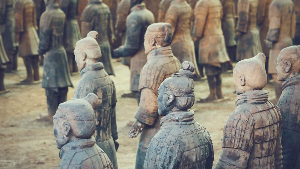 秦始皇兵马俑二号坑新发现战车揭示车兵方阵布局