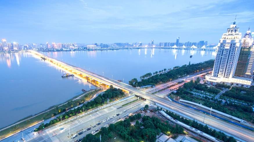 视觉艺术赋能文旅产业，摄影短视频助力旅游经济发展