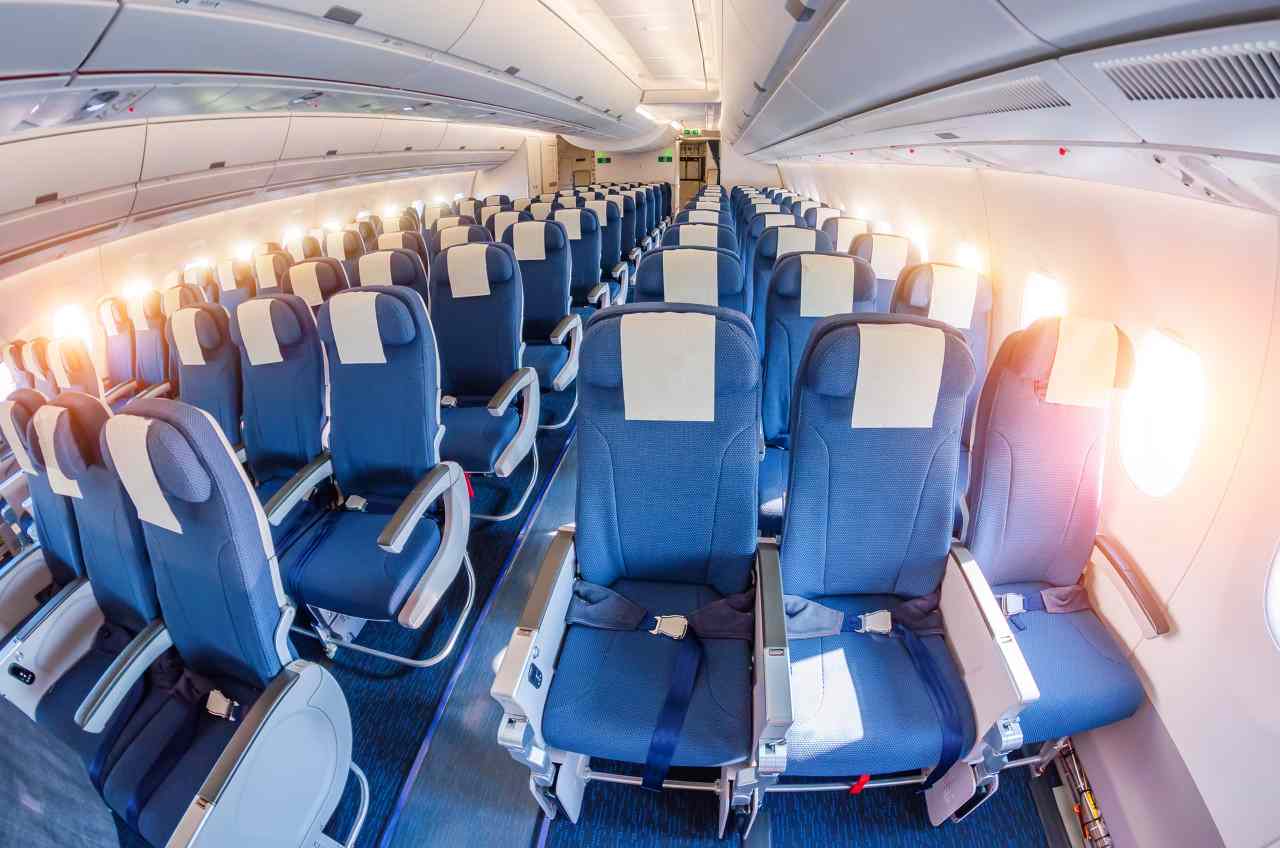 航班选座新规征求意见 国内航班免费选座比例不低于70%