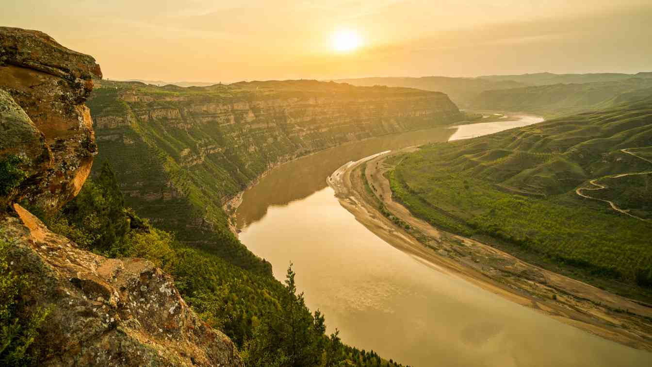 科技艺术融合激活文化记忆，让传统文化在创新中焕发新活力