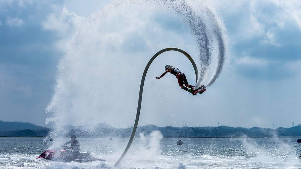 暑期文旅市场乱象频发 旅拍密室逃脱水上运动监管难题待解