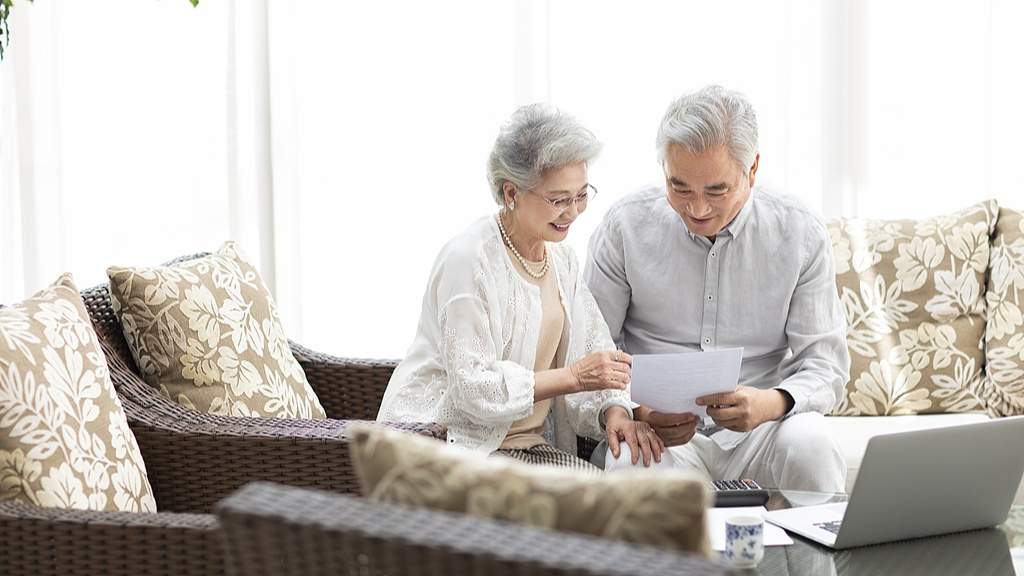 银发族文化消费升级趋势明显 年轻人助力长辈精神消费新选择