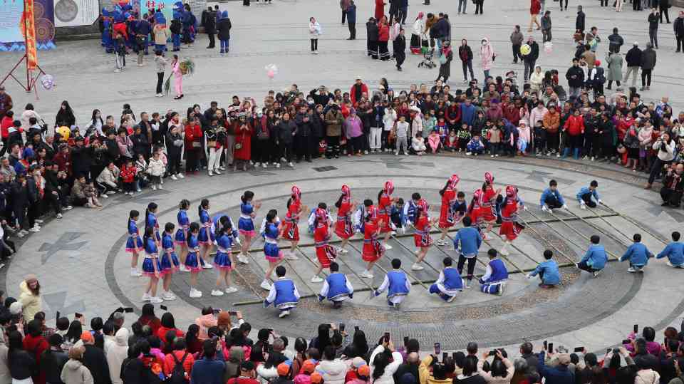 广东村晚活动常态化开展 文化赋能乡村振兴显成效