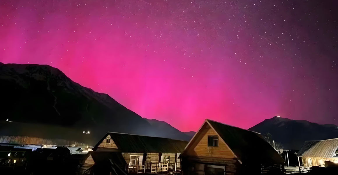 阿勒泰极光.jpg 阿勒泰极光.jpg