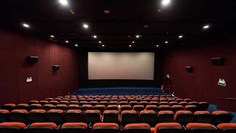 2025年暑期档总票房突破45亿 《侏罗纪世界：重生》领跑榜单