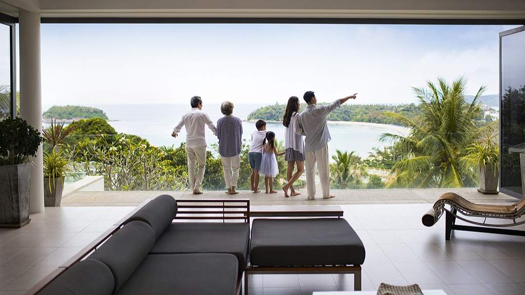 2025年暑期旅游预订火爆增长 亲子游成主流消费趋势