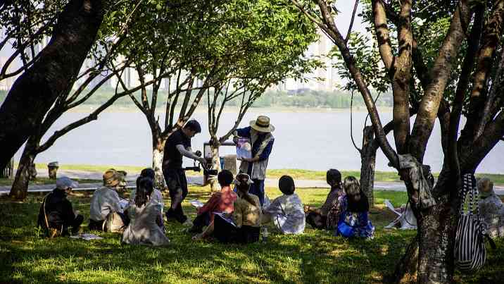 年度热词热语如何成为时代年轮上的刻痕