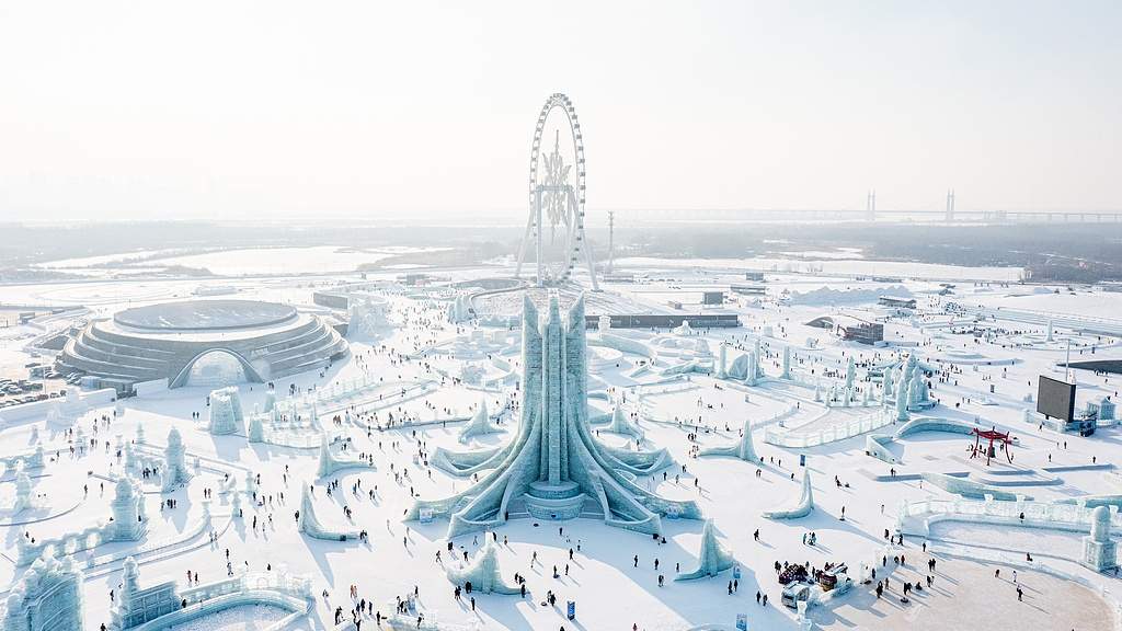 元旦短途游火爆 冰雪游跨年热度南北同升温